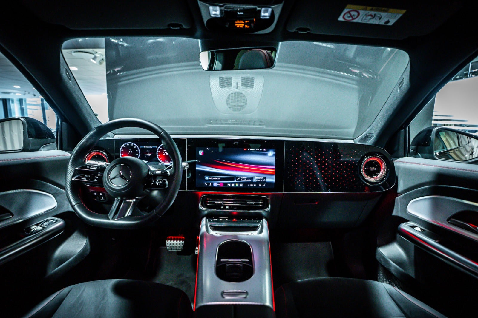Sort Mercedes GLB250+ fra 2026