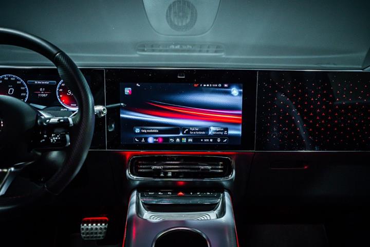 Sort Mercedes GLB250+ fra 2026