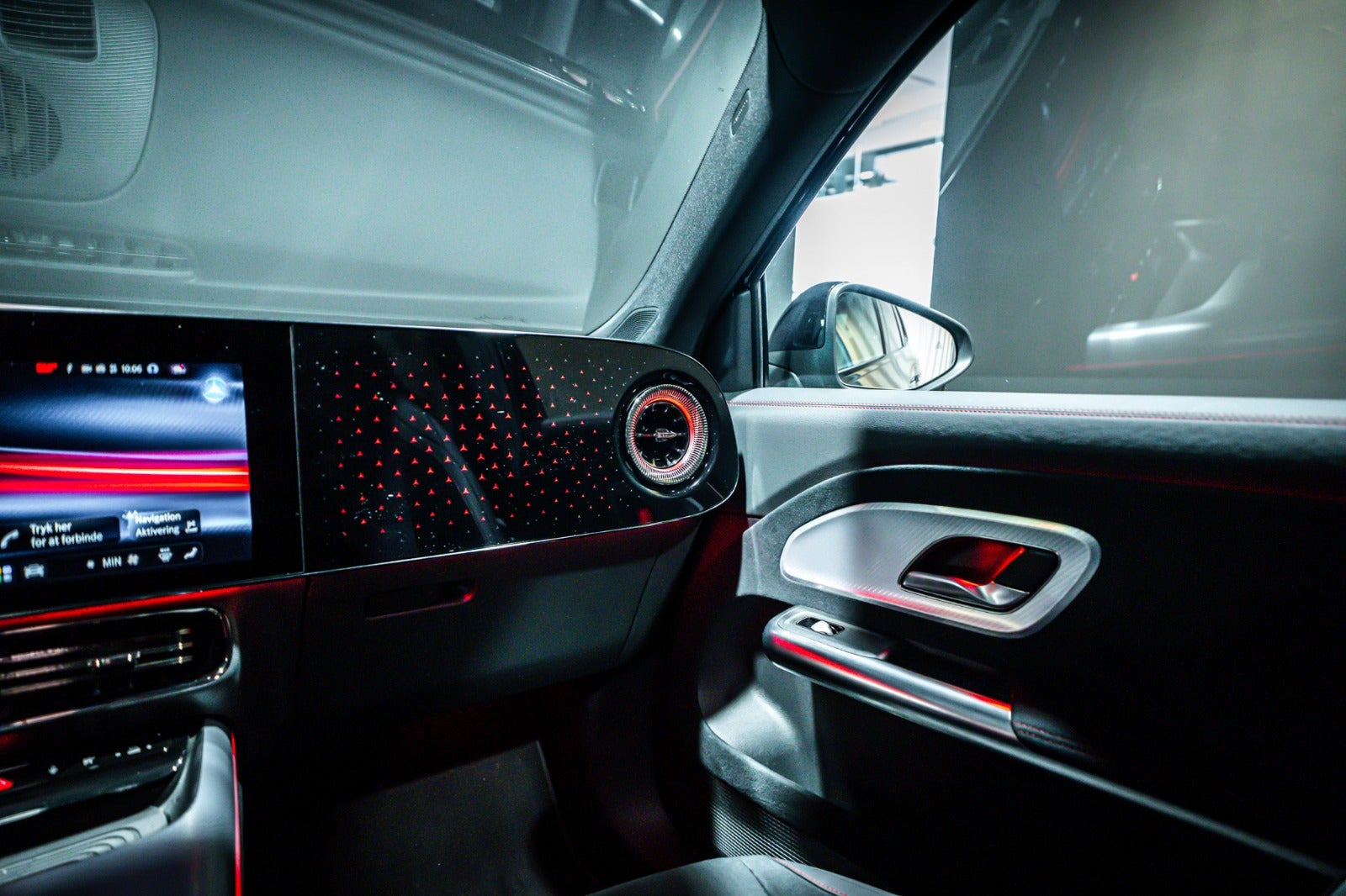 Sort Mercedes GLB250+ fra 2026