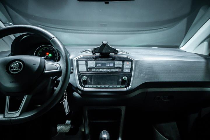 Hvid Skoda Citigo-e fra 2021