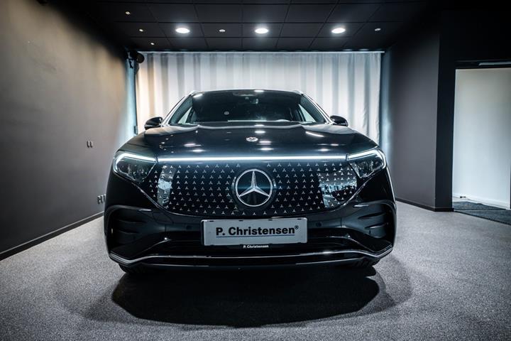 Sort Mercedes EQA350 fra 2025