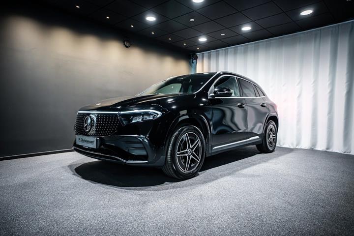 Sort Mercedes EQA350 fra 2025