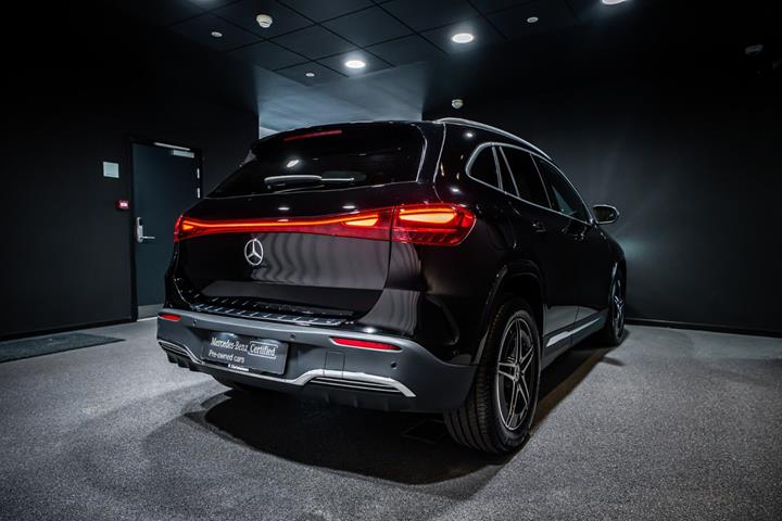 Sort Mercedes EQA350 fra 2025