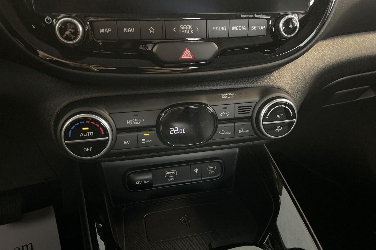 Blå Kia e-Soul fra 2023