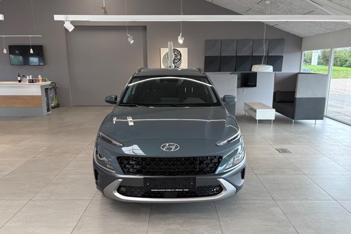 Grå Hyundai Kona fra 2022