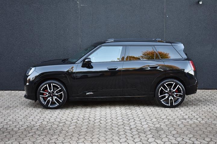 Sort Mini Aceman E fra 2025