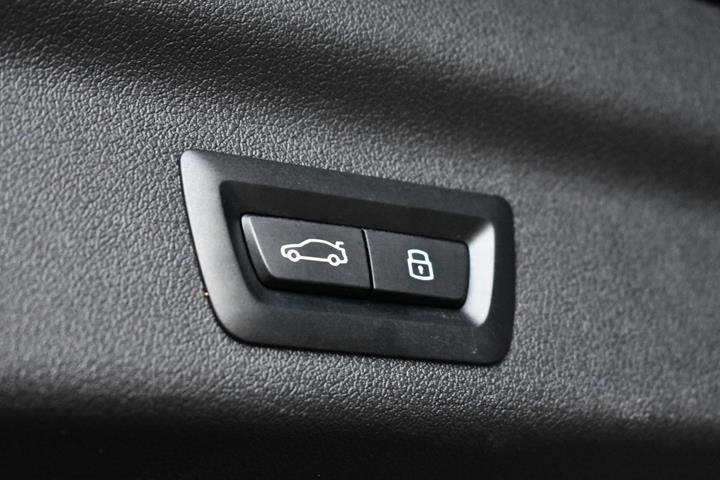 Sort BMW iX1 fra 2023