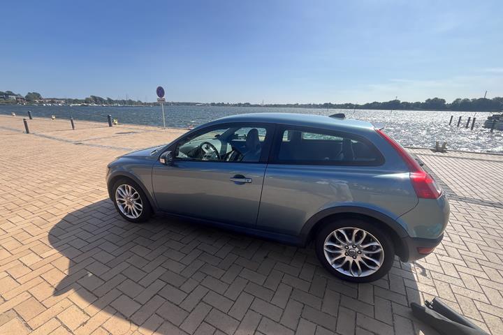 Blå Volvo C30 fra 2007