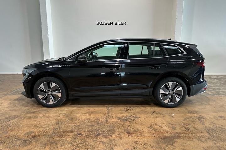Sort Skoda Enyaq fra 2023
