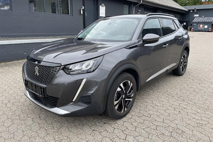 Grå Peugeot 2008 fra 2020