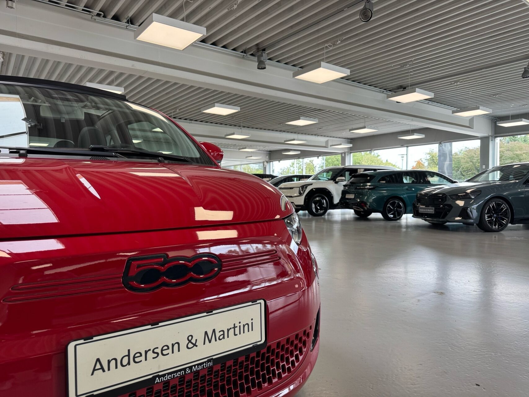 Rød Fiat 500e fra 2023