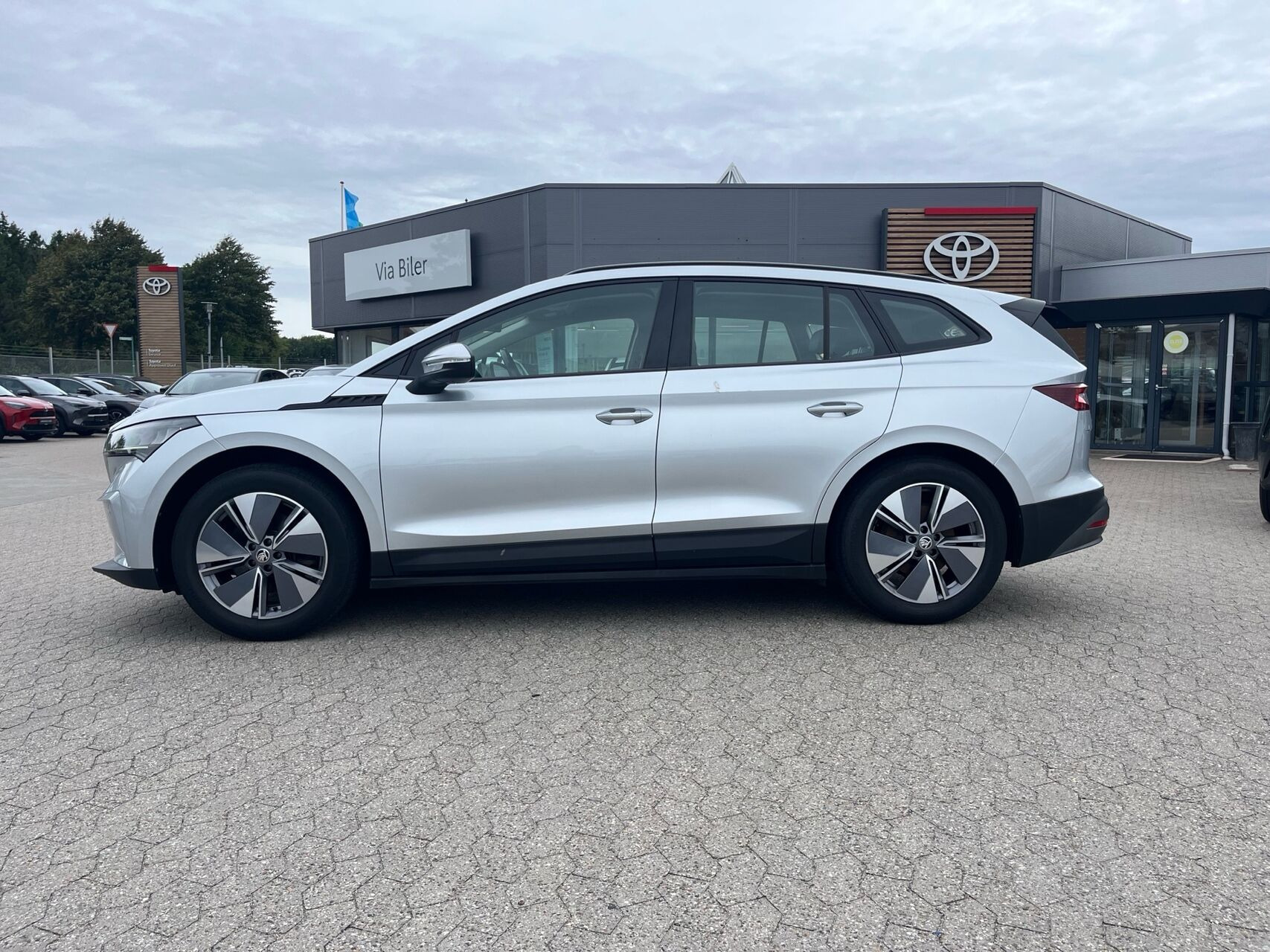 Sølv Skoda Enyaq fra 2021