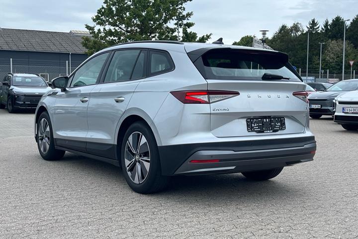 Sølv Skoda Enyaq fra 2021