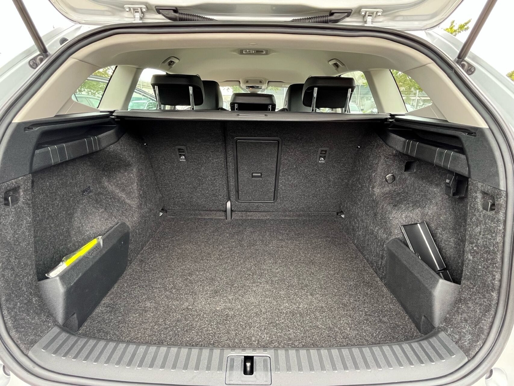 Sølv Skoda Enyaq fra 2021