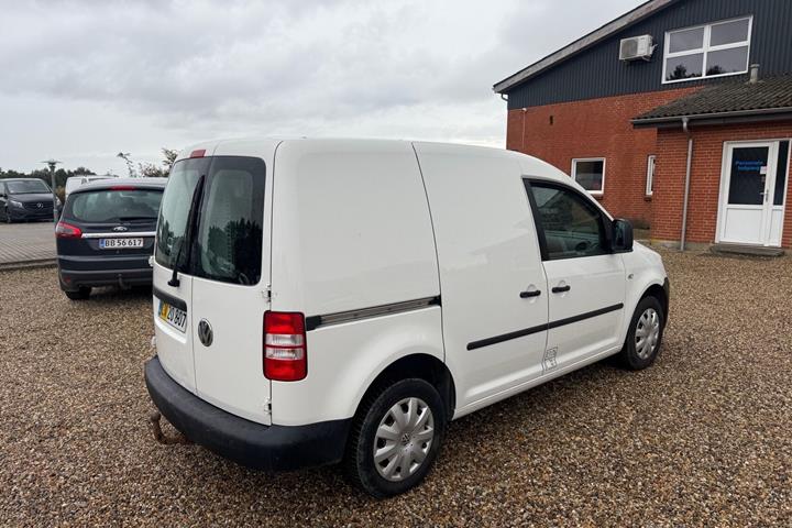 Hvid VW Caddy fra 2012