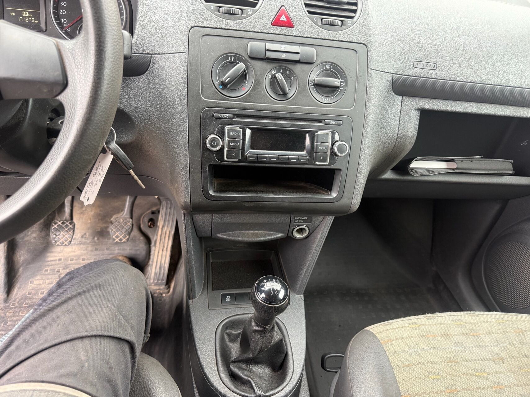Hvid VW Caddy fra 2012
