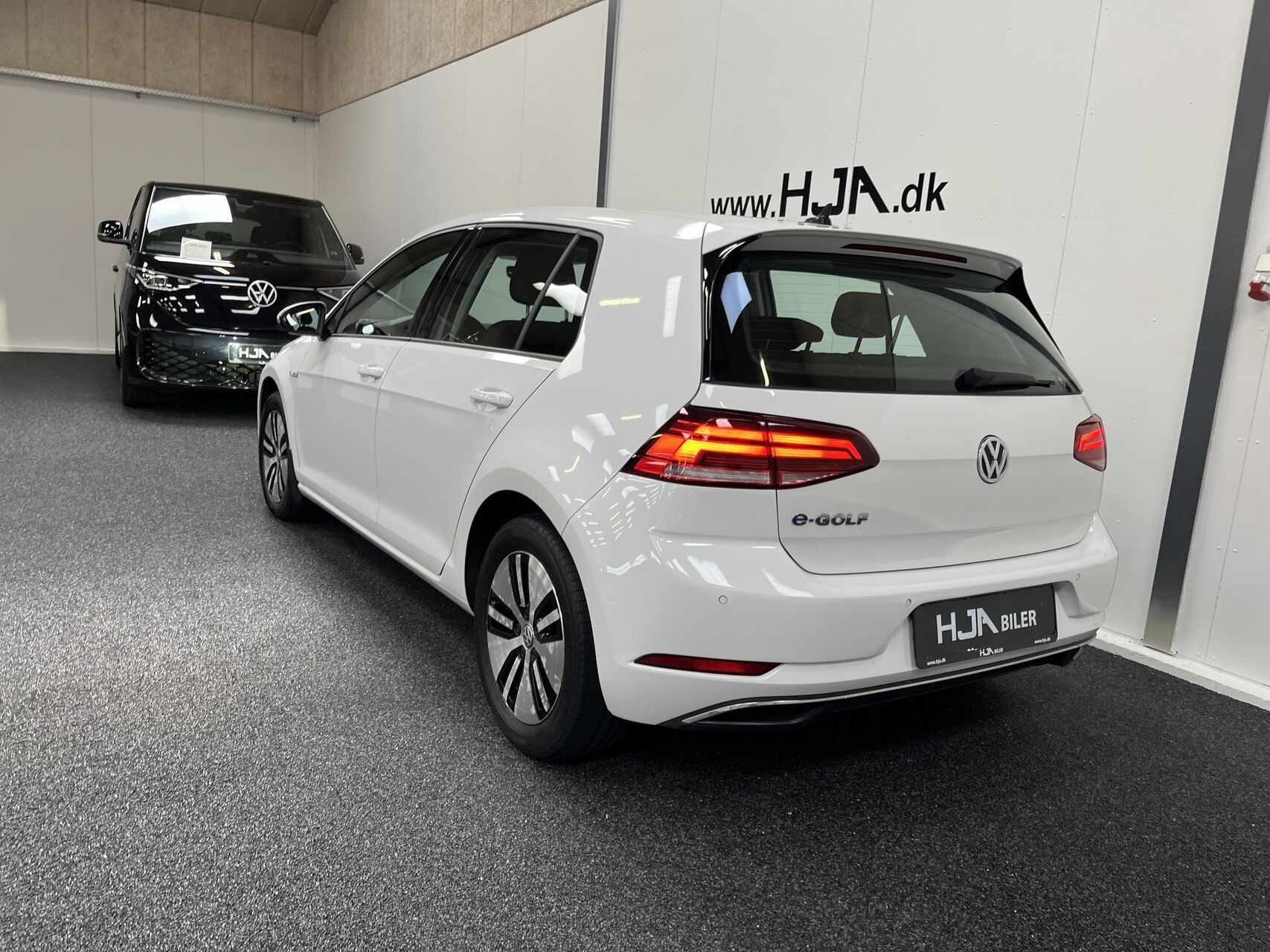 Hvid VW Golf fra 2020