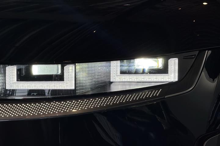 Sort Hyundai Ioniq 5 fra 2026