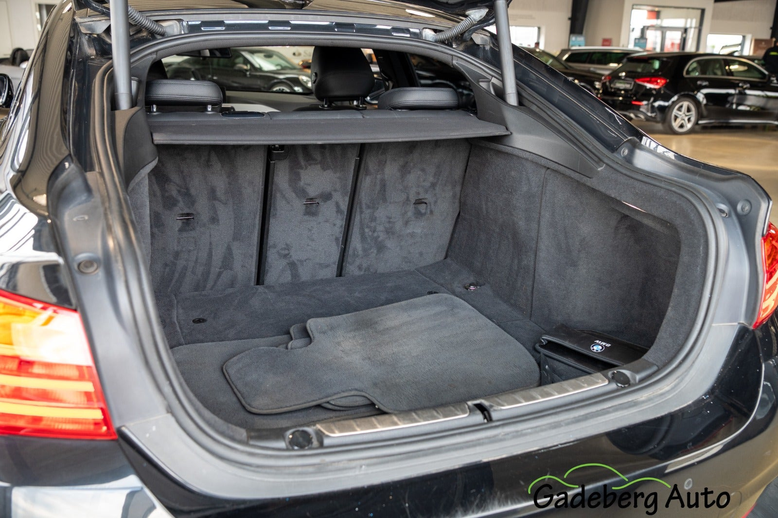Sort BMW 420d fra 2015