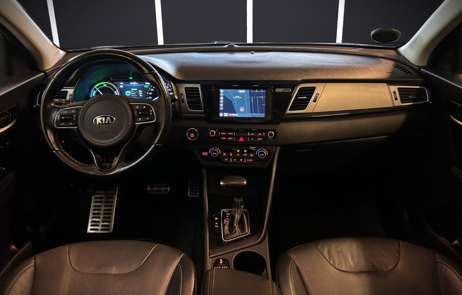 Sølv Kia Niro fra 2019