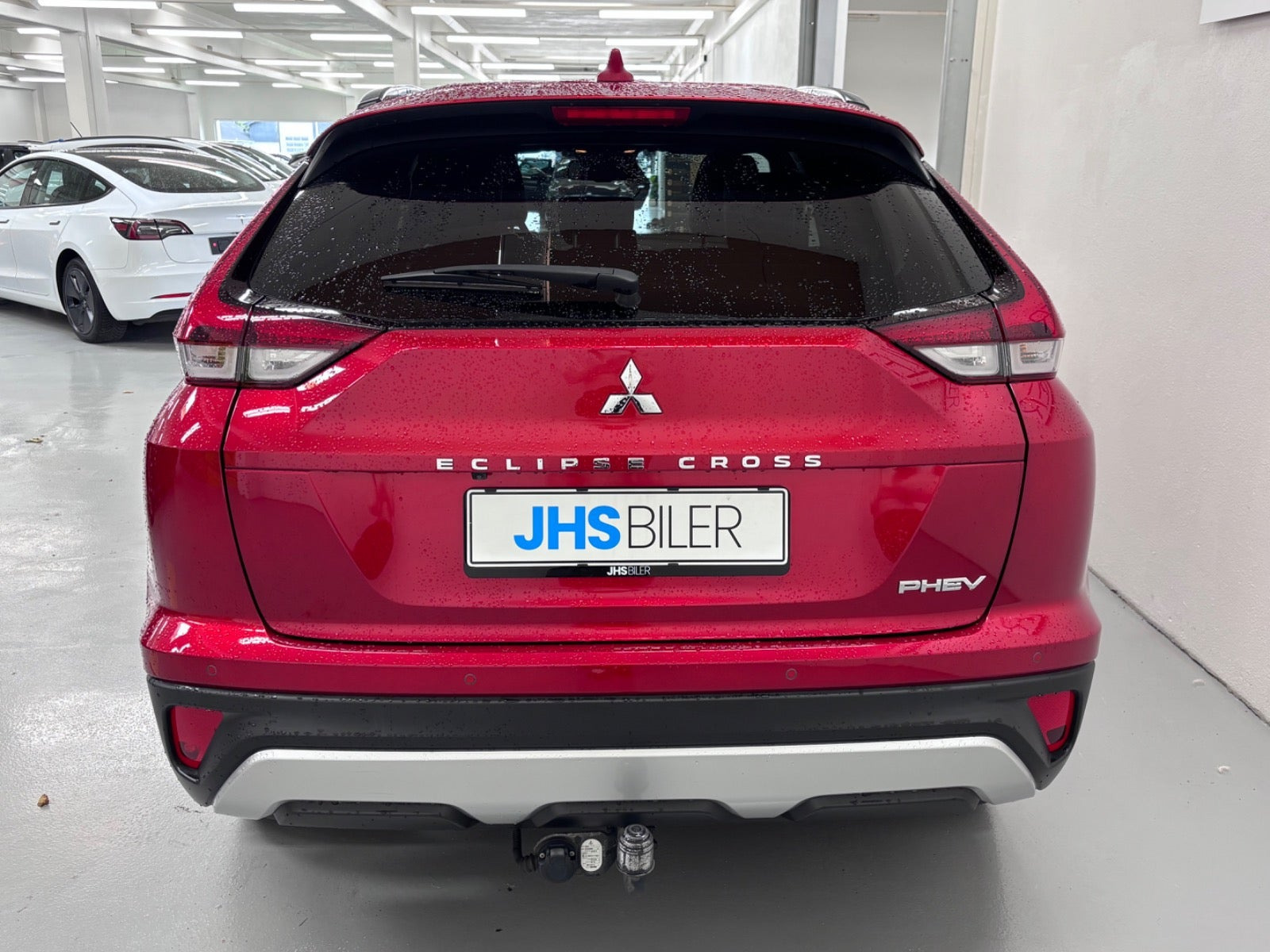 Rød Mitsubishi Eclipse Cross fra 2021