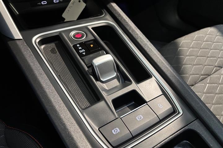 Sort Seat Leon fra 2021