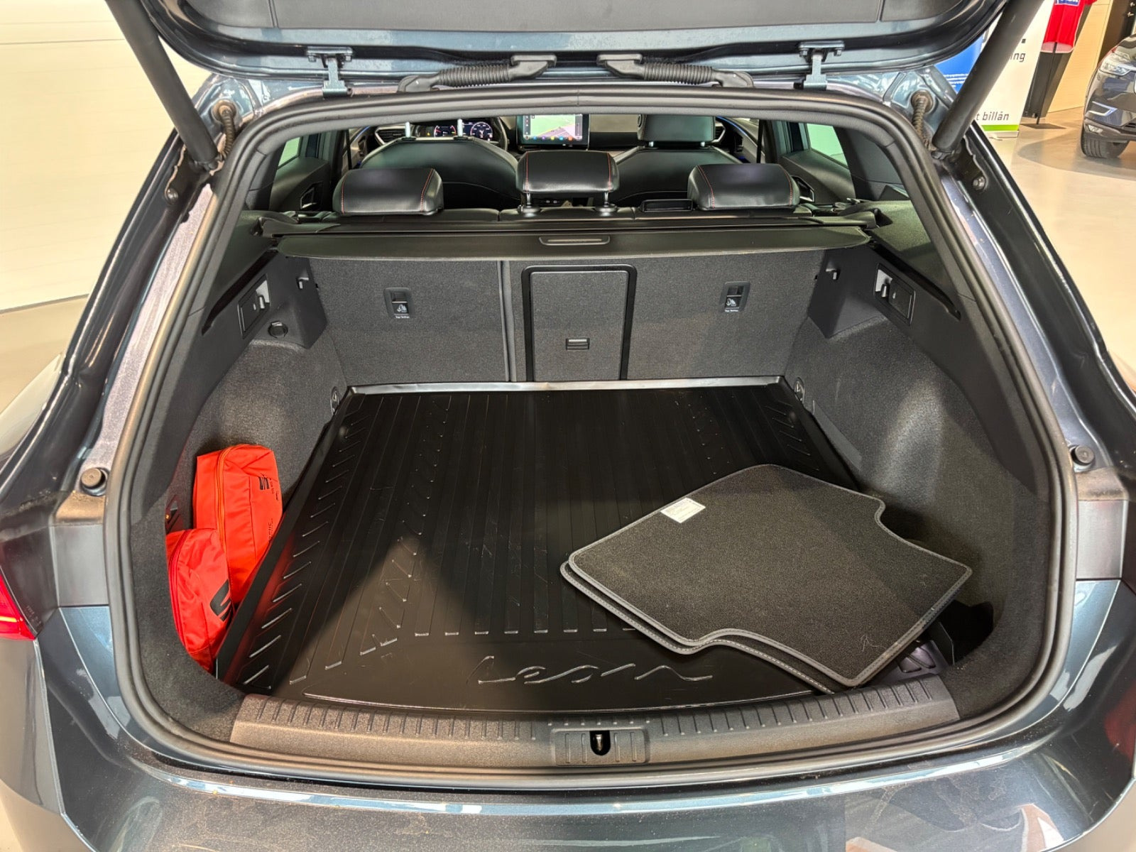 Sort Seat Leon fra 2021