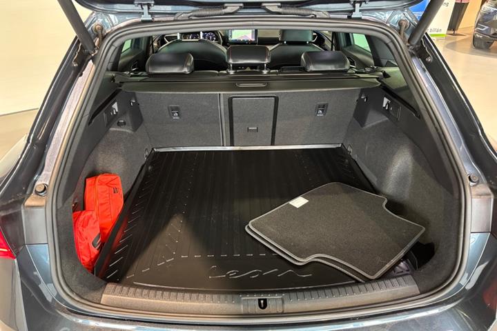 Sort Seat Leon fra 2021