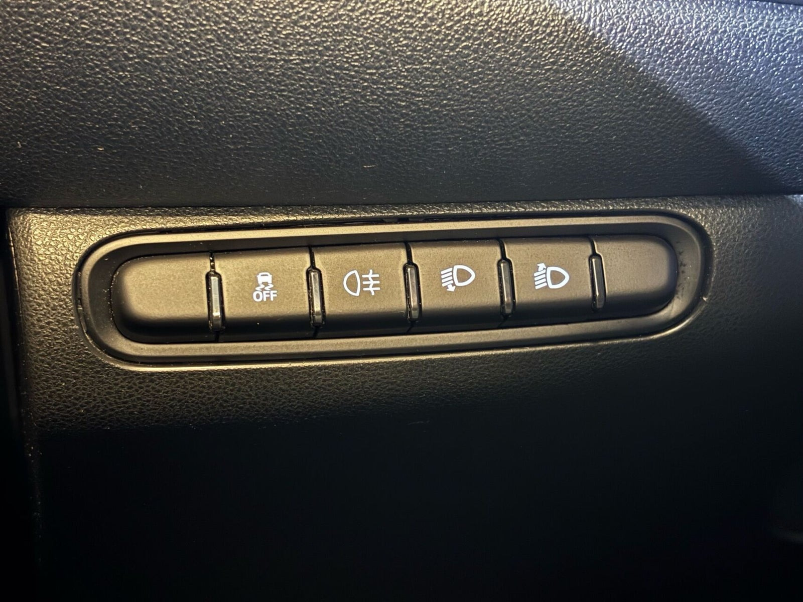 Hvid Fiat 500e fra 2023