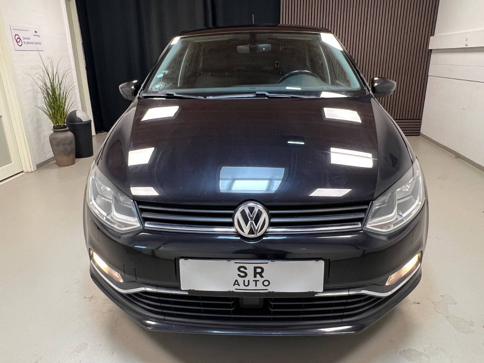 Sort VW Polo fra 2017