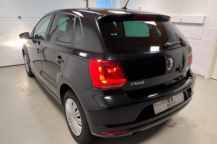 Sort VW Polo fra 2017