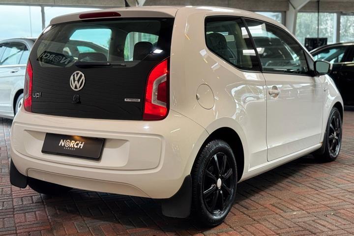 Hvid VW UP! fra 2013
