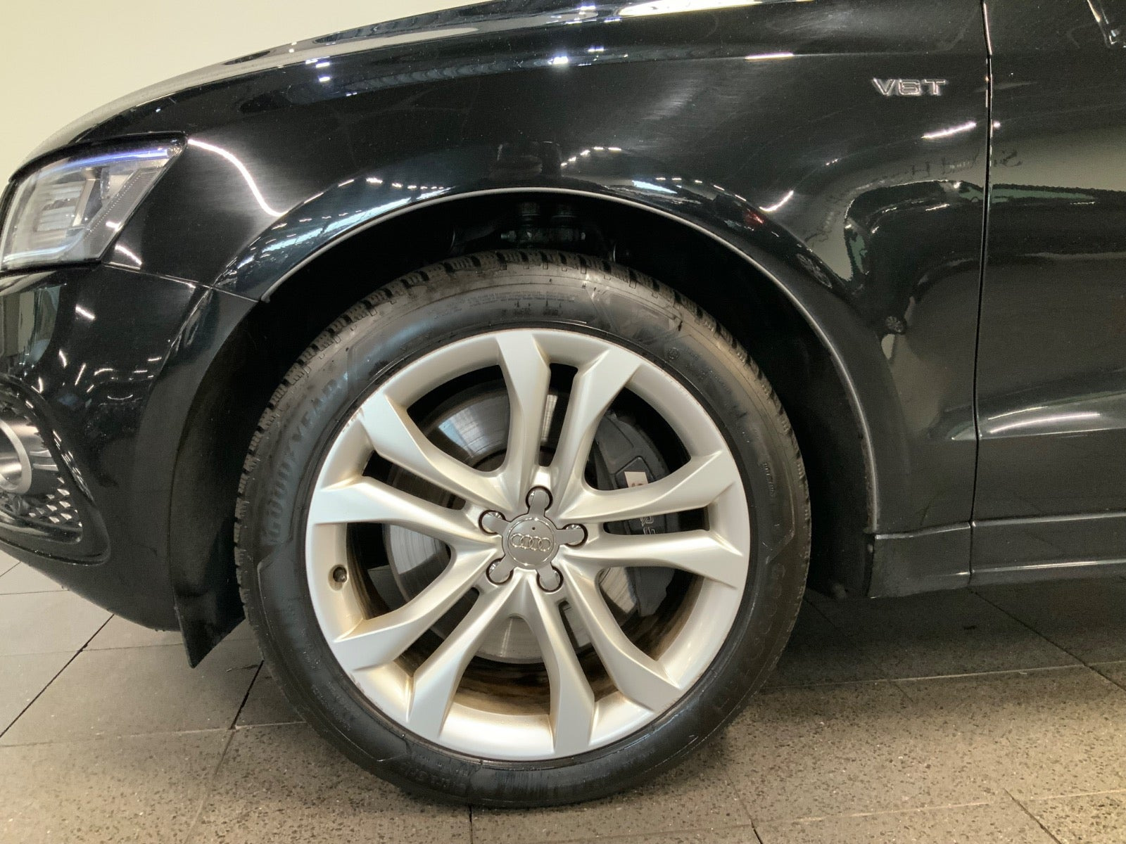 Sort Audi SQ5 fra 2015