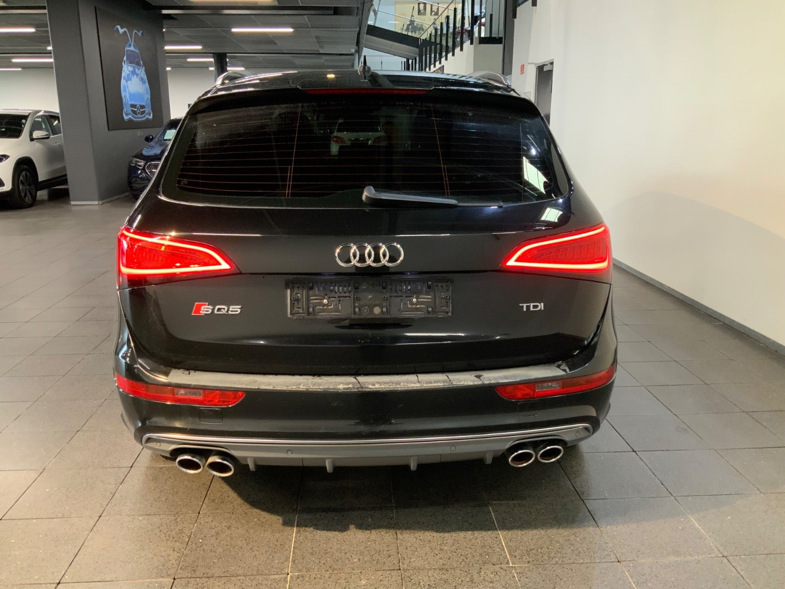 Sort Audi SQ5 fra 2015