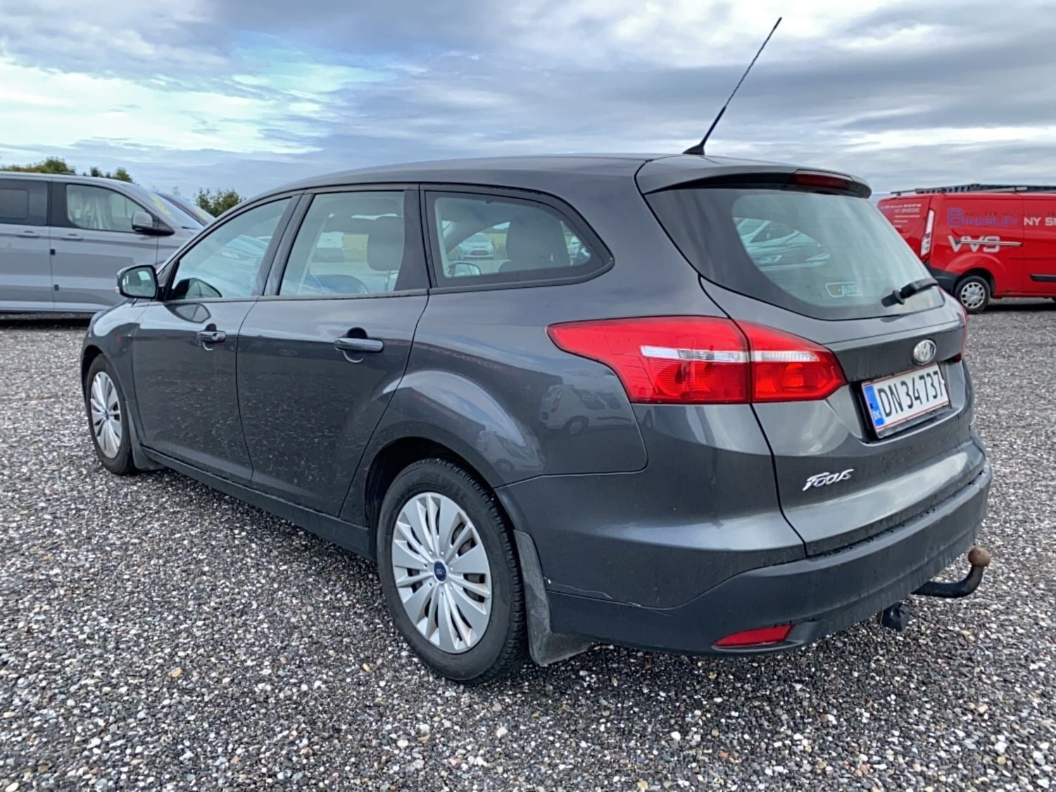 Beige Ford Focus fra 2015