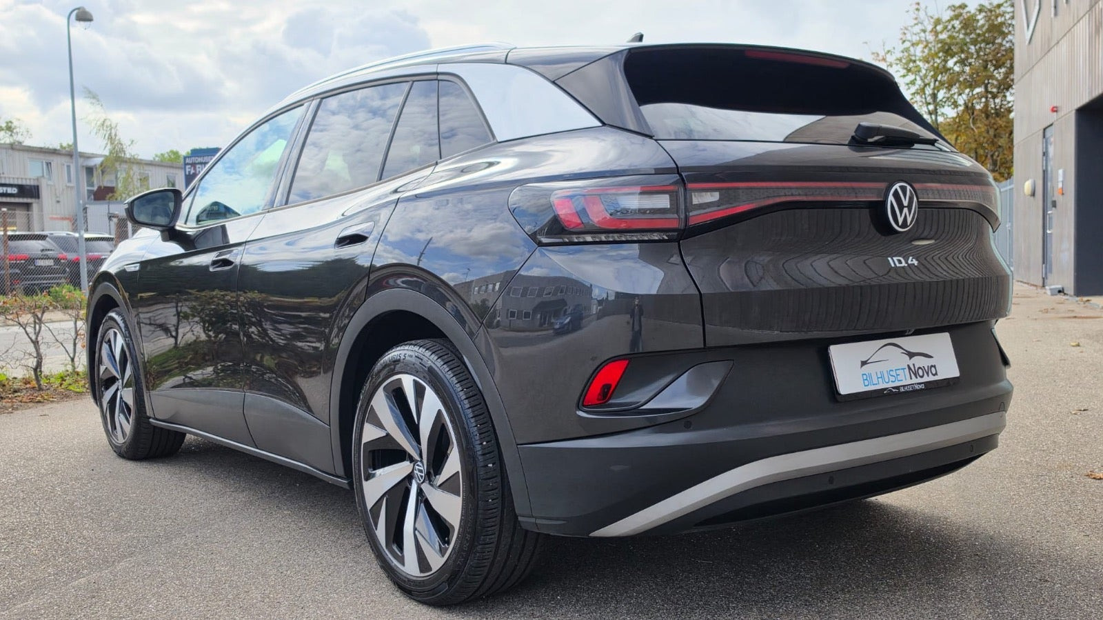 Grå VW ID.4 fra 2021