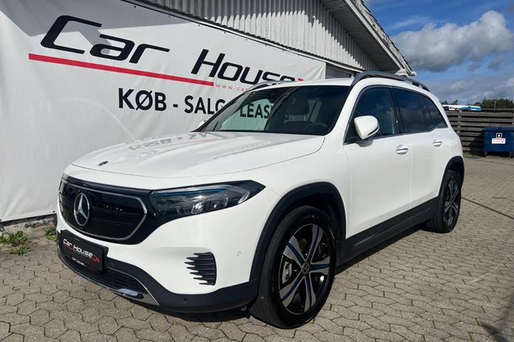 Hvid Mercedes EQB250 fra 2023