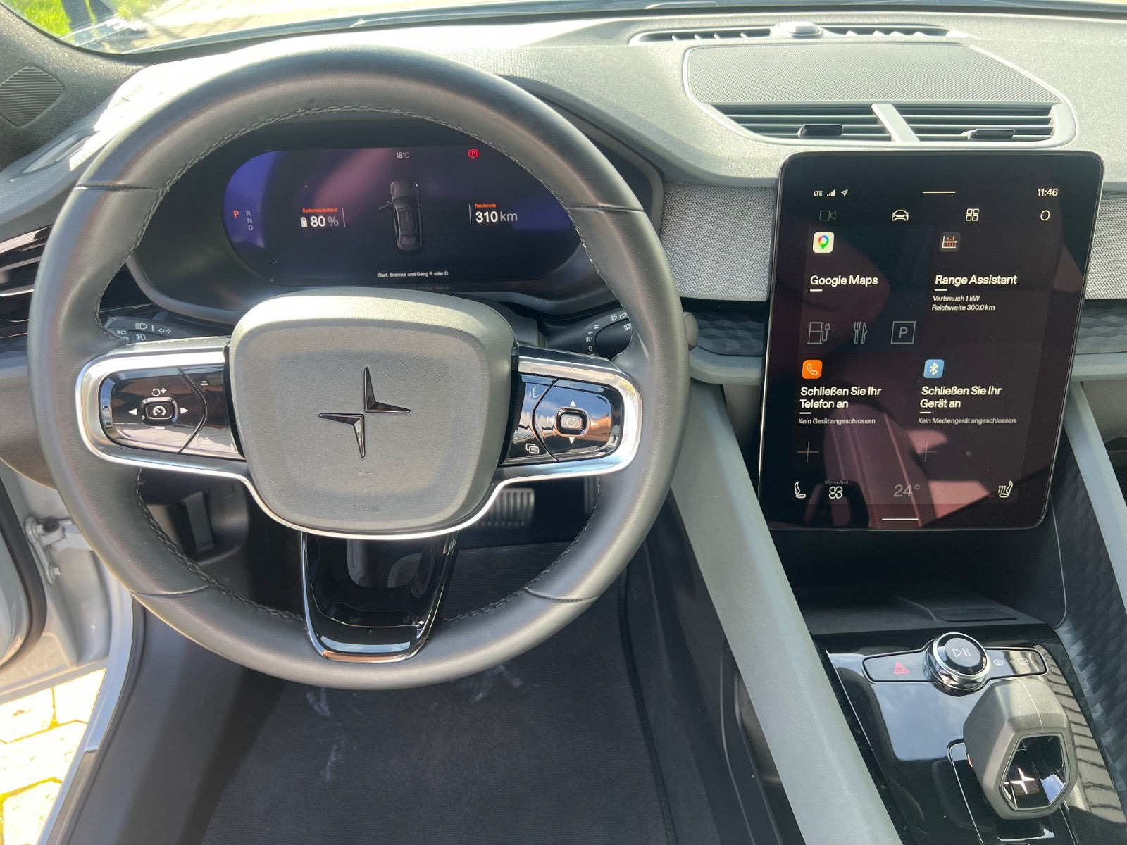 Hvid Polestar 2 fra 2023