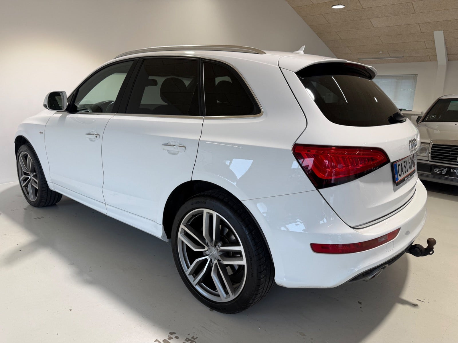 Hvid Audi Q5 fra 2014