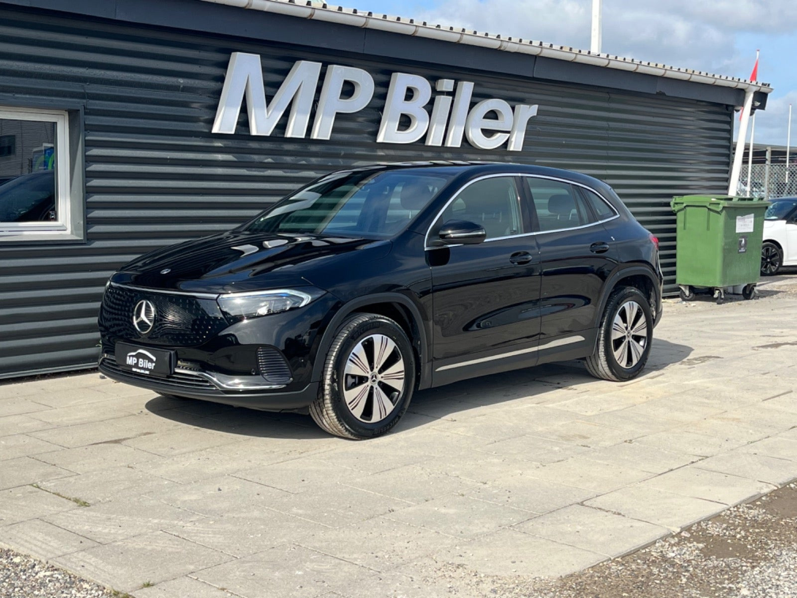 Sort Mercedes EQA250+ fra 2024