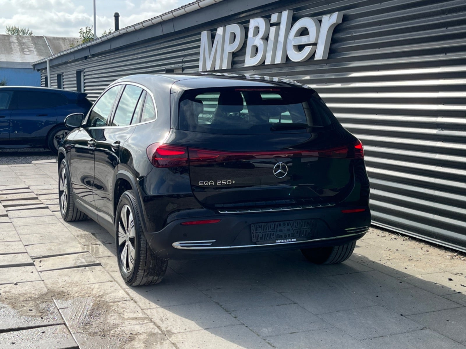 Sort Mercedes EQA250+ fra 2024