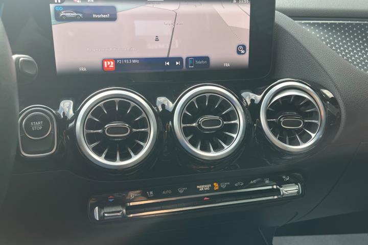Sort Mercedes EQA250+ fra 2024