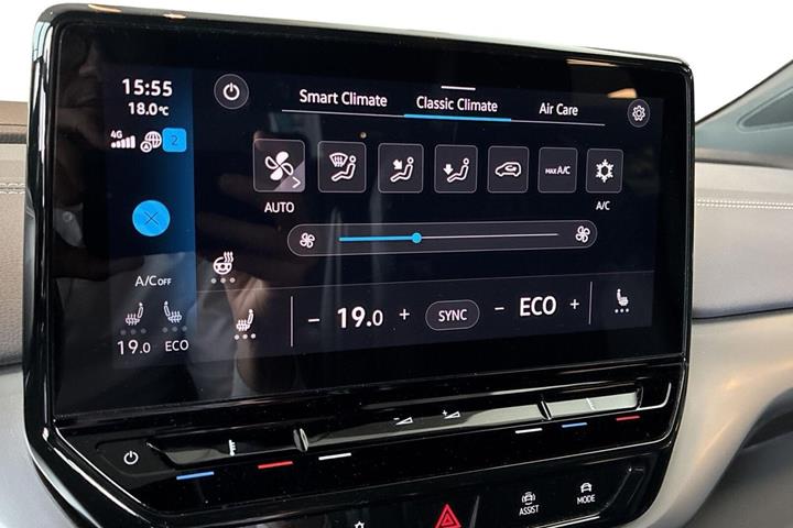 Blå VW ID.4 fra 2023
