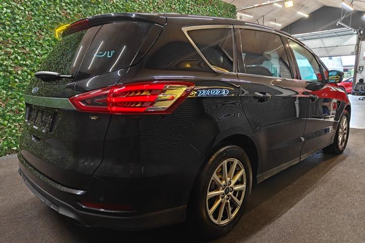 undefined Ford S-MAX fra 2018