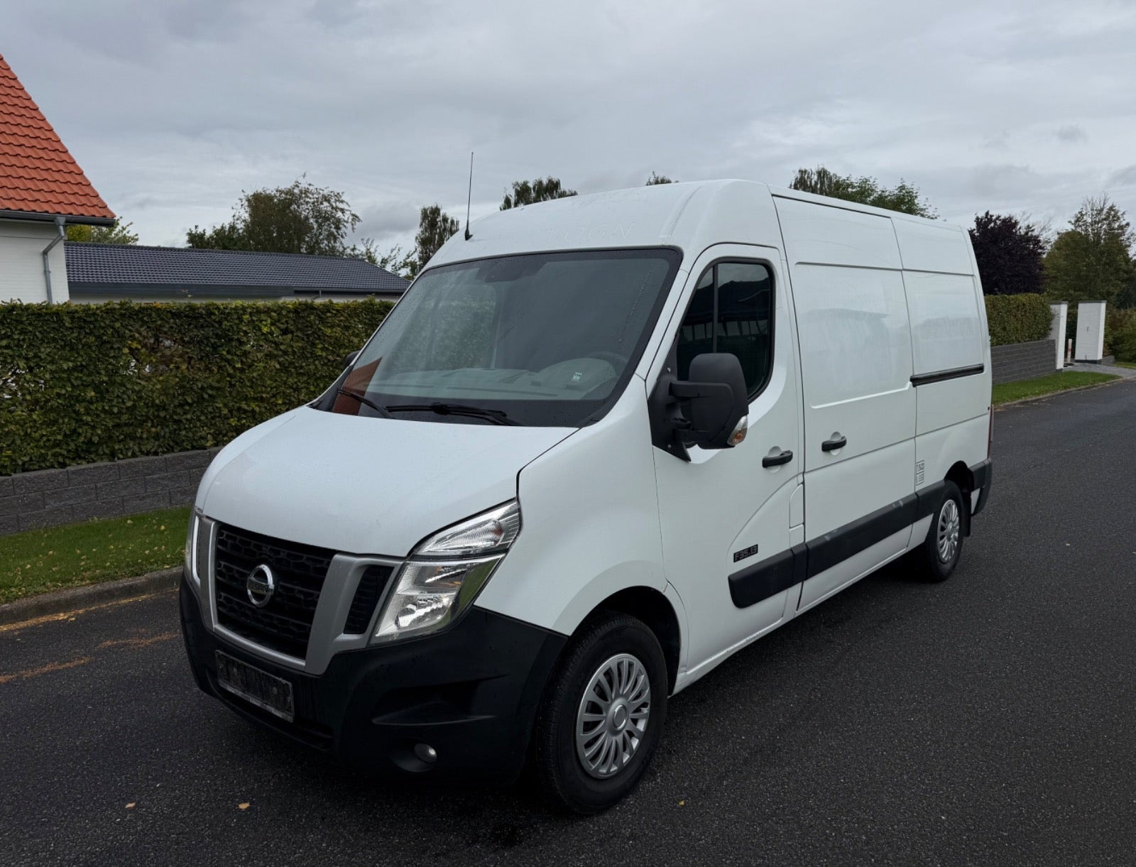 Nissan NV400 2,3 dCi 125 L2H2 Van