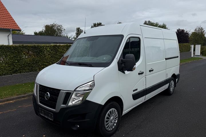 undefined Nissan NV400 fra 2012