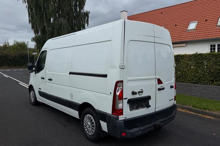 undefined Nissan NV400 fra 2012