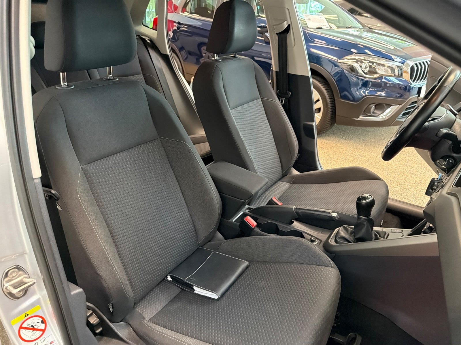 Sølv VW Polo fra 2019