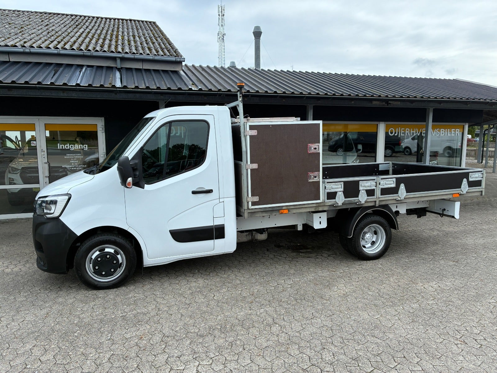 Renault Master IV T35 2,3 dCi 165 L3 Chassis RWD