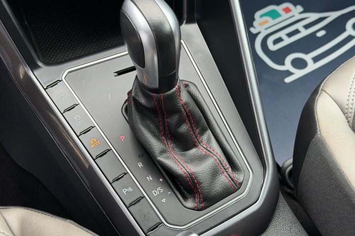 Hvid VW Polo fra 2020